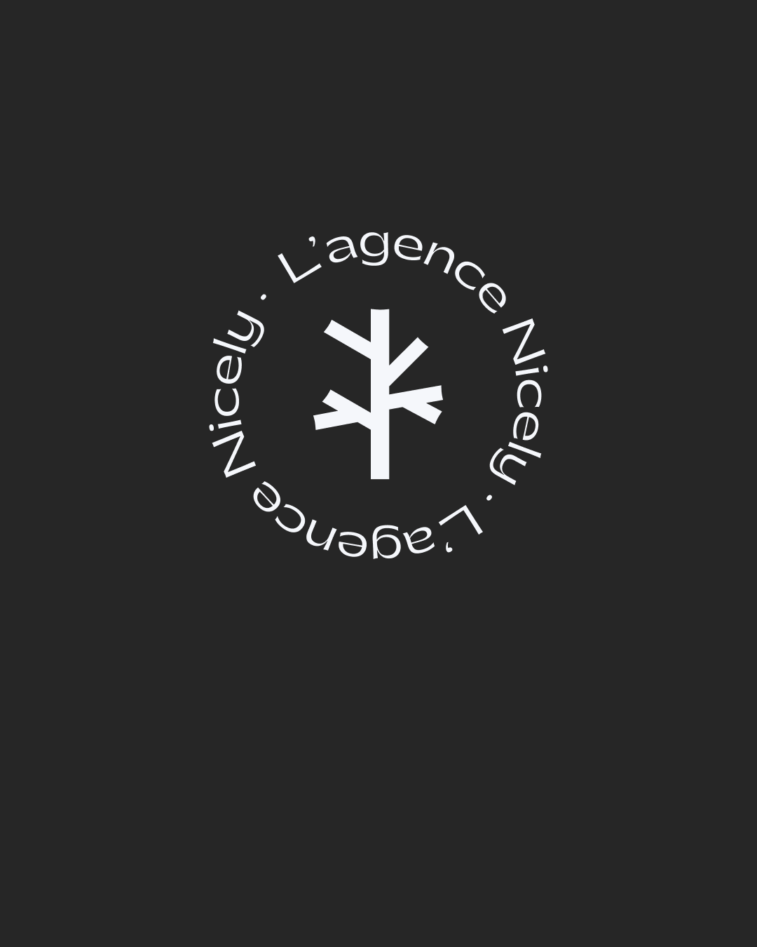 Consultation en design UI/UX écoresponsable par l'agence Nicely, créant des identités visuelles durables et des interfaces optimisées à faible empreinte carbone pour les entreprises des Cantons-de-l'Est.